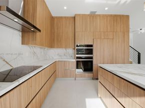 2725 SW 65th Ave, Miami FL 33155
