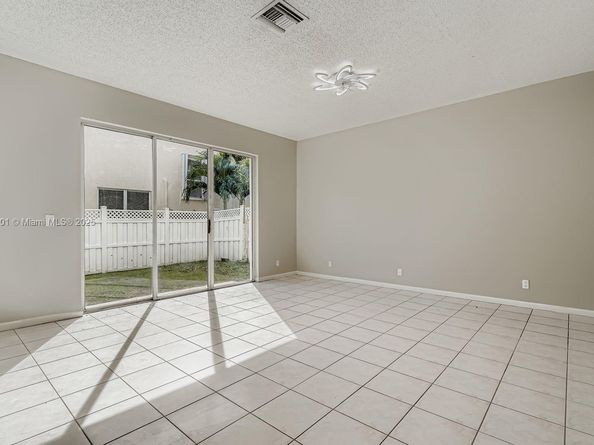 2015 SW 159th Ave, Miramar FL 33027