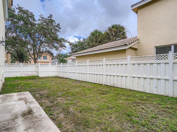 2015 SW 159th Ave, Miramar FL 33027