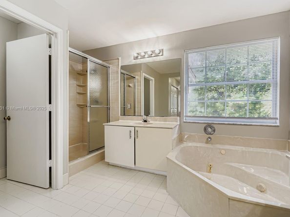 2015 SW 159th Ave, Miramar FL 33027