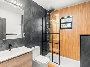 1121 NW 57th St, Miami FL 33127