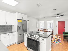 1121 NW 57th St, Miami FL 33127