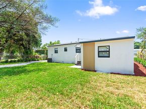 1121 NW 57th St, Miami FL 33127