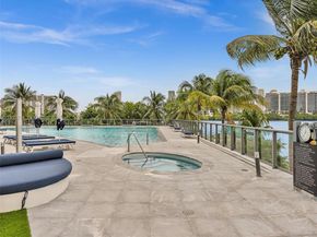 3300 NE 188th St 718, Aventura FL 33180