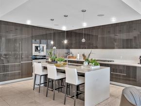 3300 NE 188th St 718, Aventura FL 33180