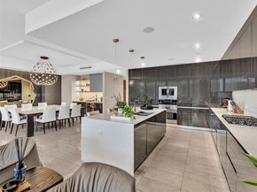 3300 NE 188th St 718, Aventura FL 33180