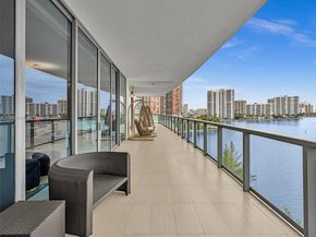 3300 NE 188th St 718, Aventura FL 33180