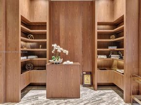 3300 NE 188th St 718, Aventura FL 33180