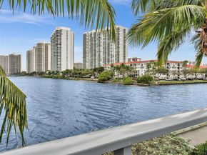 3300 NE 188th St 718, Aventura FL 33180