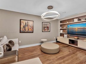 3300 NE 188th St 718, Aventura FL 33180