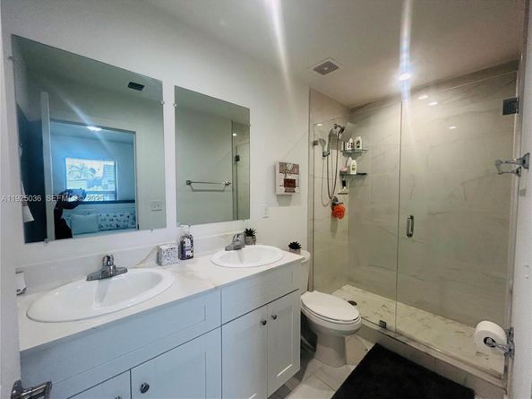 10305 SW 183rd St, Miami FL 33157