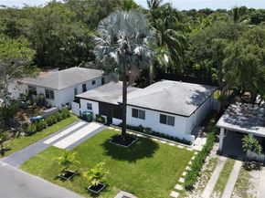 270 NE 162nd St, Miami FL 33162