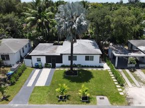270 NE 162nd St, Miami FL 33162