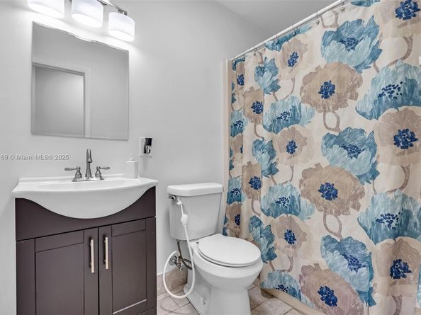 20000 SW 114th Ave, Miami FL 33189