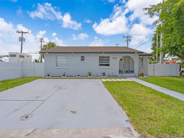 20000 SW 114th Ave, Miami FL 33189