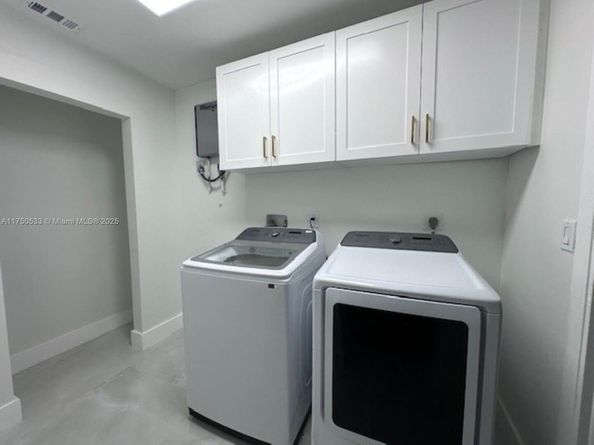 2807 NW 9th St, Fort Lauderdale FL 33311