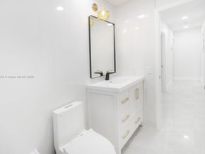 2807 NW 9th St, Fort Lauderdale FL 33311