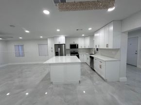 2807 NW 9th St, Fort Lauderdale FL 33311