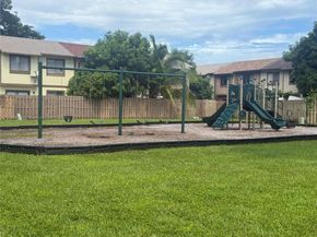 21133 NE 4th Ct, Miami FL 33179