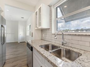 4017 N Meridian Ave 4017, Miami Beach FL 33140