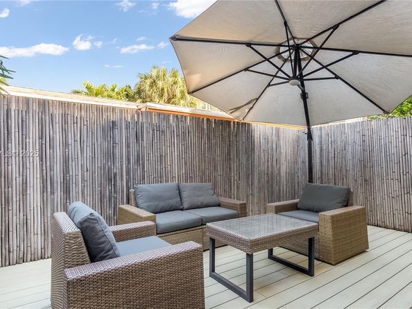 206 Washingtonia Ave, Lauderdale By The Sea FL 33308