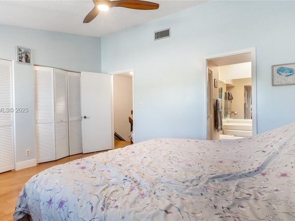 206 Washingtonia Ave, Lauderdale By The Sea FL 33308