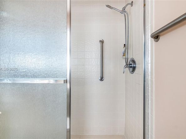 206 Washingtonia Ave, Lauderdale By The Sea FL 33308