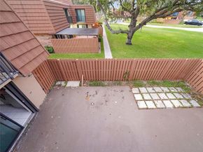 2565 Garden Ct, Cooper City FL 33026