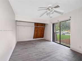 2565 Garden Ct, Cooper City FL 33026