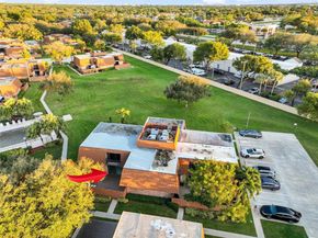 2565 Garden Ct, Cooper City FL 33026