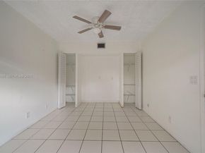 2565 Garden Ct, Cooper City FL 33026