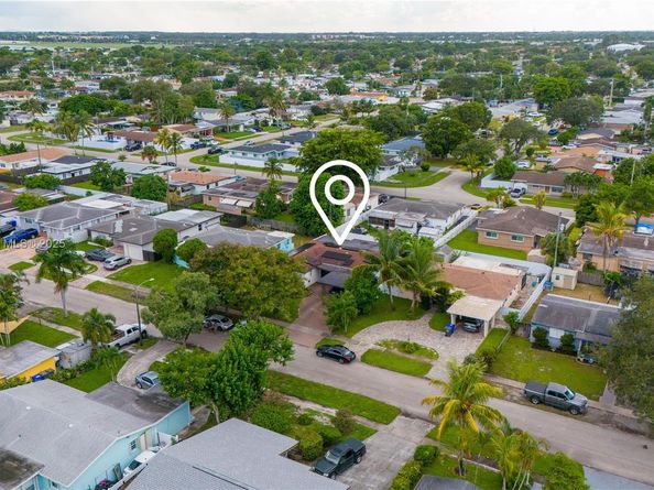 740 N 73rd Ter, Hollywood FL 33024