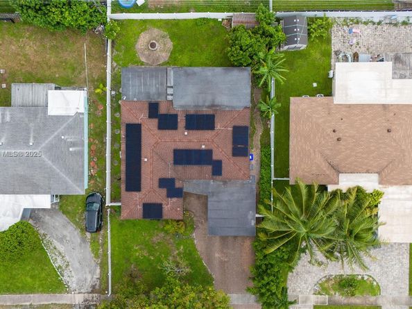 740 N 73rd Ter, Hollywood FL 33024