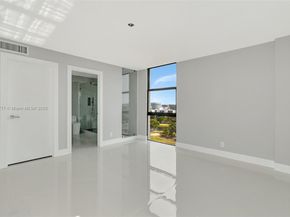 20379 W Country Club Dr 1233, Aventura FL 33180