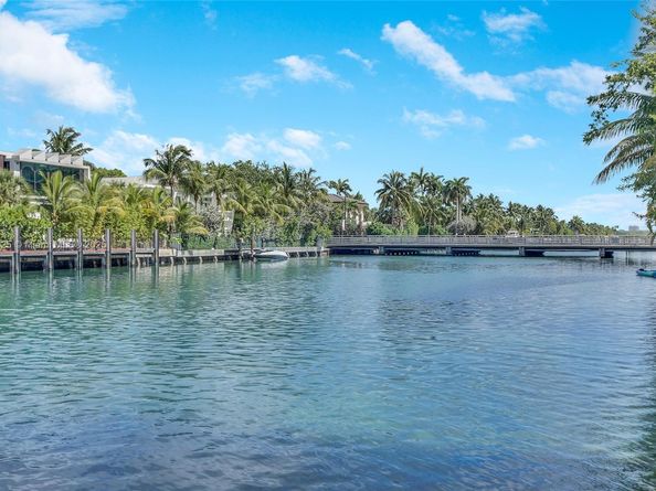 9500 W Bay Harbor Dr 7H, Bay Harbor Islands FL 33154