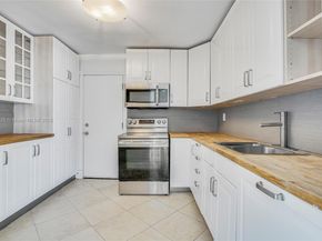 9500 W Bay Harbor Dr 7H, Bay Harbor Islands FL 33154