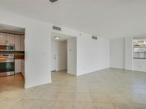 9500 W Bay Harbor Dr 7H, Bay Harbor Islands FL 33154