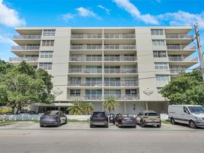 9500 W Bay Harbor Dr 7H, Bay Harbor Islands FL 33154