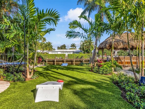 2004 NE 17th Way, Fort Lauderdale FL 33305