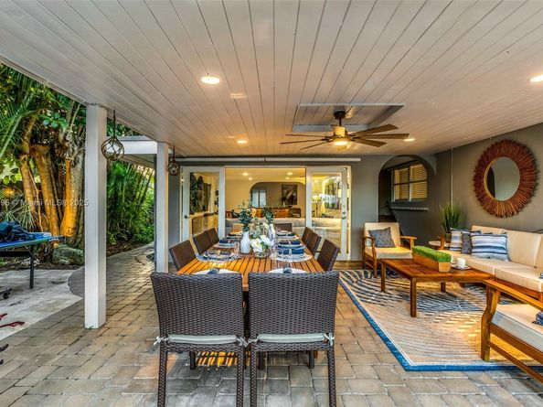 2004 NE 17th Way, Fort Lauderdale FL 33305