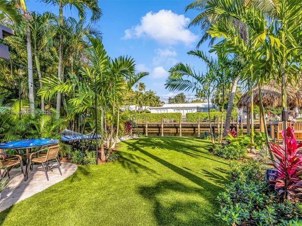 2004 NE 17th Way, Fort Lauderdale FL 33305