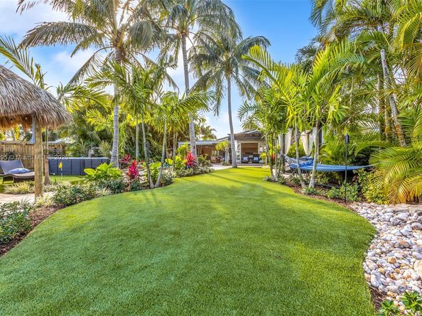 2004 NE 17th Way, Fort Lauderdale FL 33305