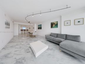 601 NE 36th St 1909, Miami FL 33137