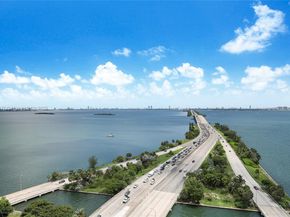 601 NE 36th St 1909, Miami FL 33137