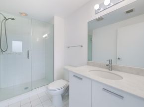 601 NE 36th St 1909, Miami FL 33137