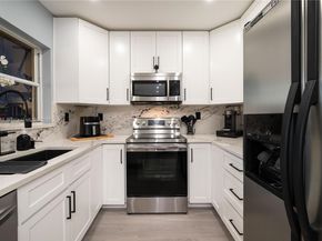 15863 SW 71st St, Miami FL 33193