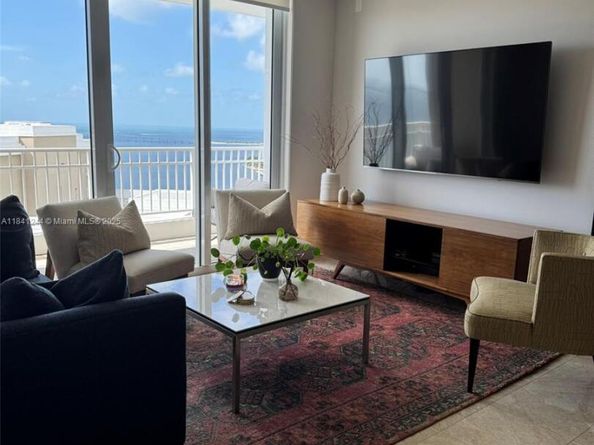 801 Brickell Key Blvd 2705, Miami FL 33131