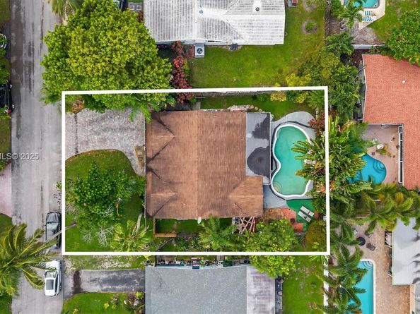 3321 NW 64th St, Fort Lauderdale FL 33309