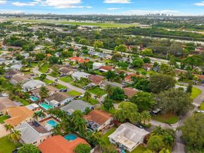 3321 NW 64th St, Fort Lauderdale FL 33309