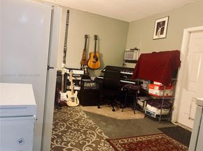 3321 NW 64th St, Fort Lauderdale FL 33309